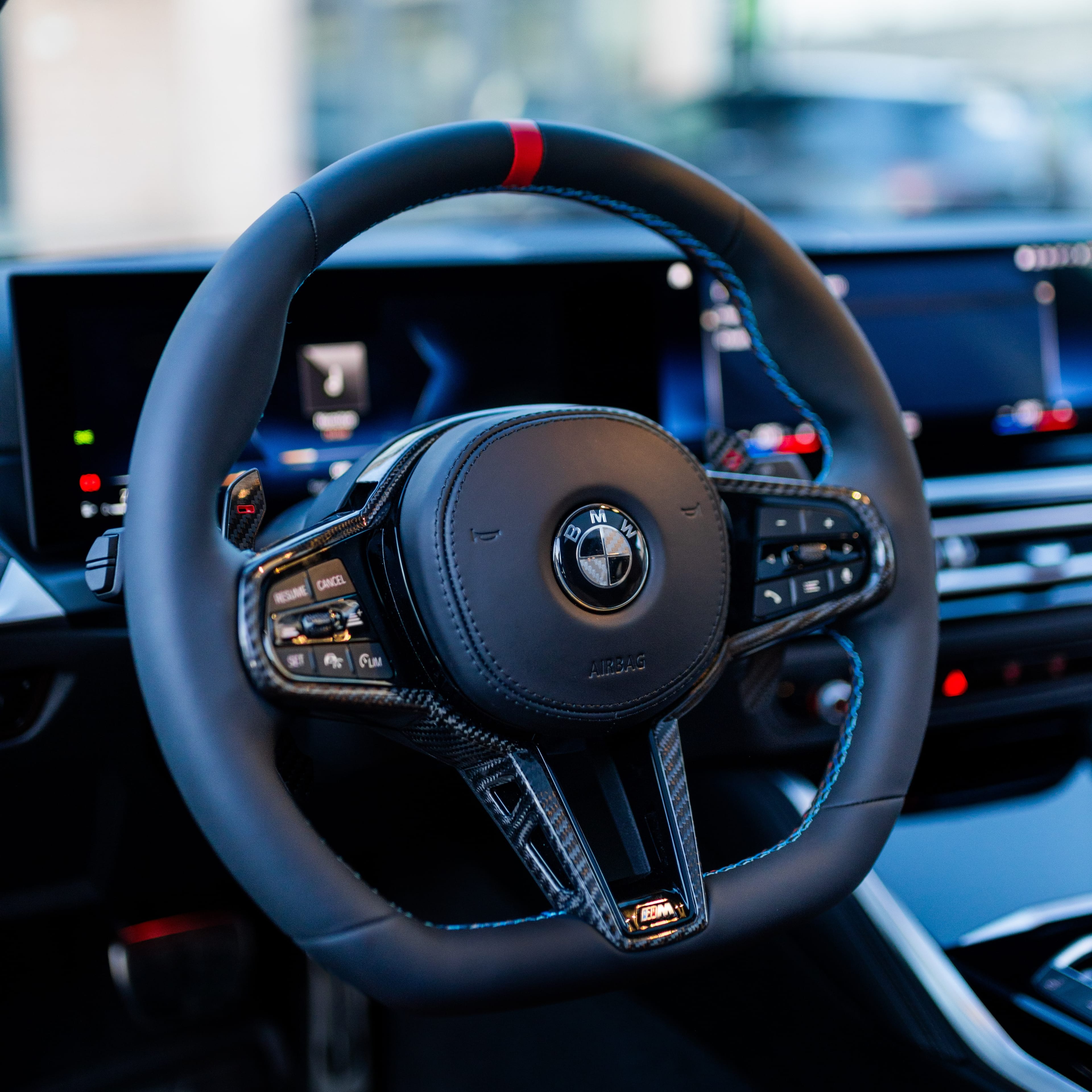 INSTALLAZIONE VOLANTE M2 G87 - Immagine 3