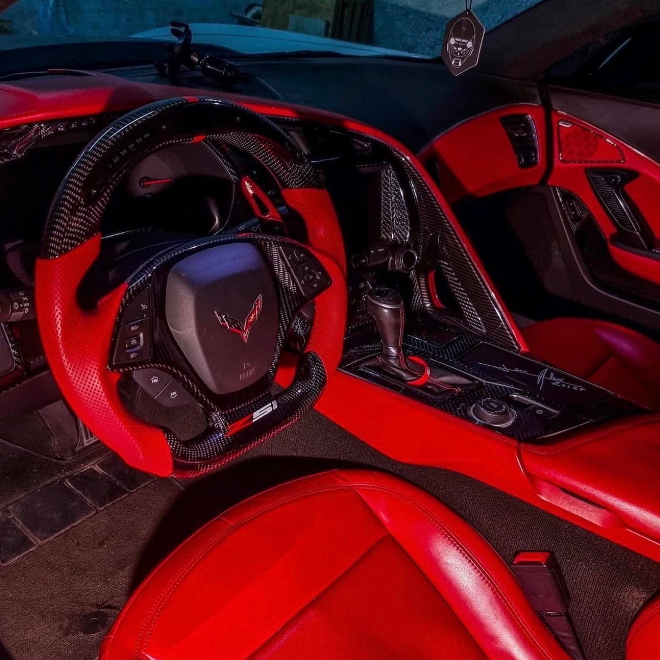 VOLANTE PERSONALIZZATO REALIZZATO SU MISURA - Immagine 2