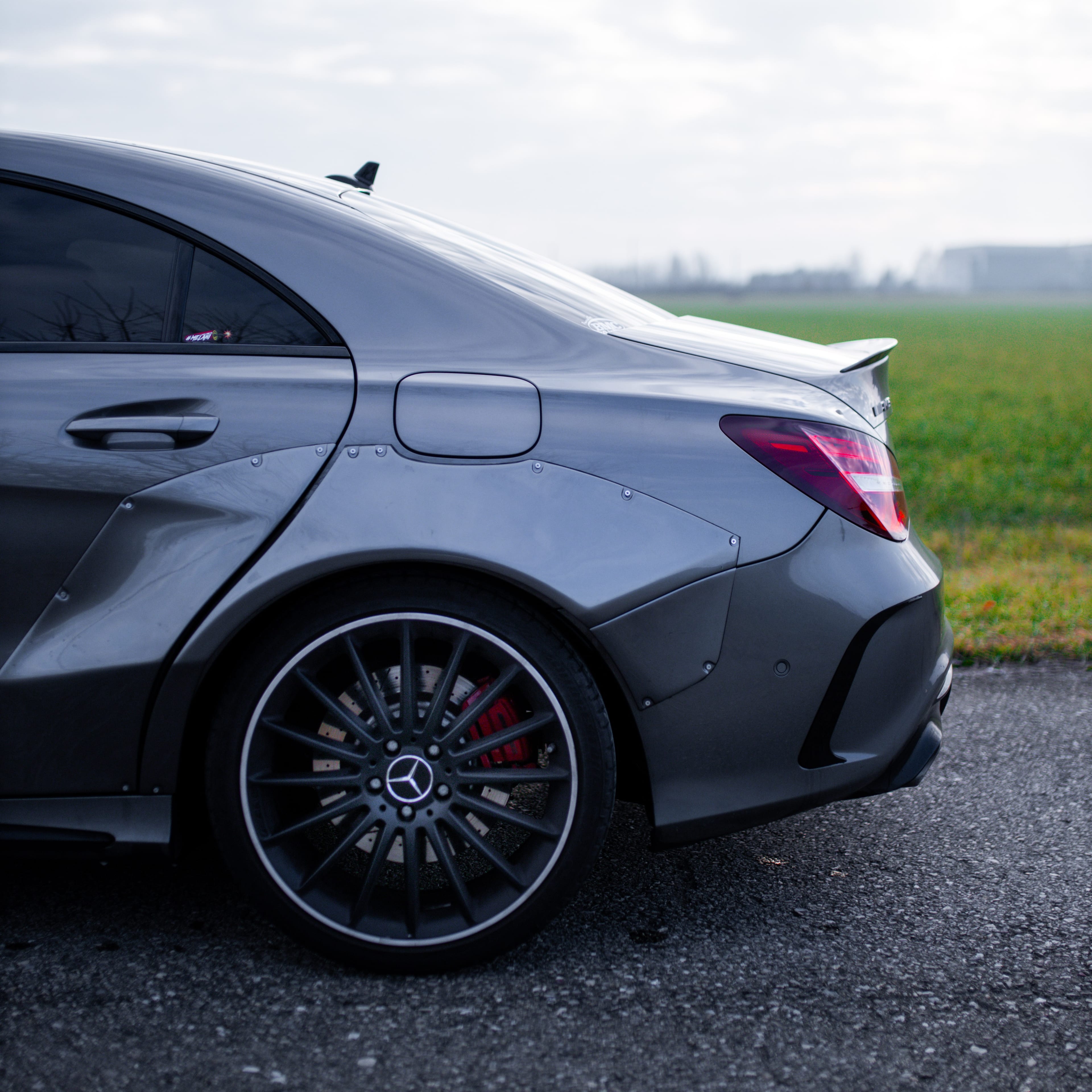 INSTALLAZIONE WIDEBODY KIT + REALIZZAZIONE COFANO IN CARBONIO - Immagine 5